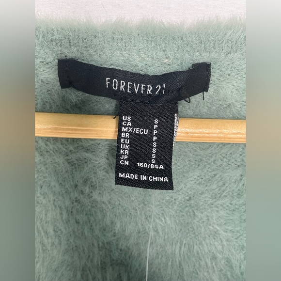 Fuzzy Cropped Cardigan Sweater SM - Picture 6 of 7